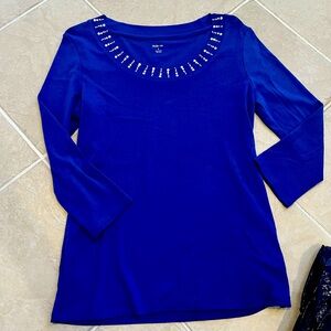 Embellished 3/4 sleeve top
